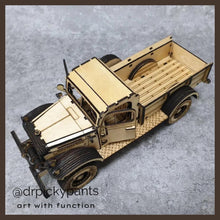 Load image into Gallery viewer, DODGE 1939 3D MODEL AND CONSTRUCTION KIT | POWERWAGON
